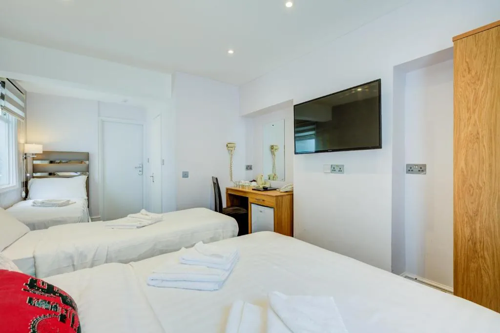 Quadruple Room — Admiral Hotel at Park Avenue